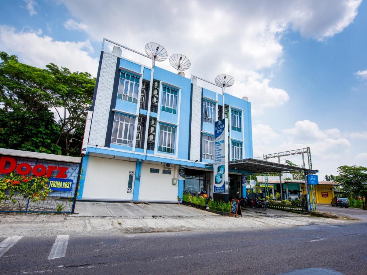 Oyo 3746 Double Tree Guesthouse Purwokerto Extérieur photo