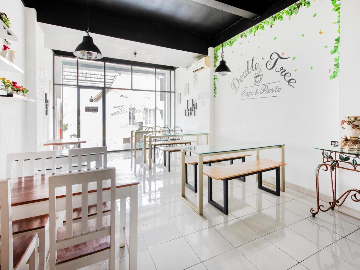 Oyo 3746 Double Tree Guesthouse Purwokerto Extérieur photo