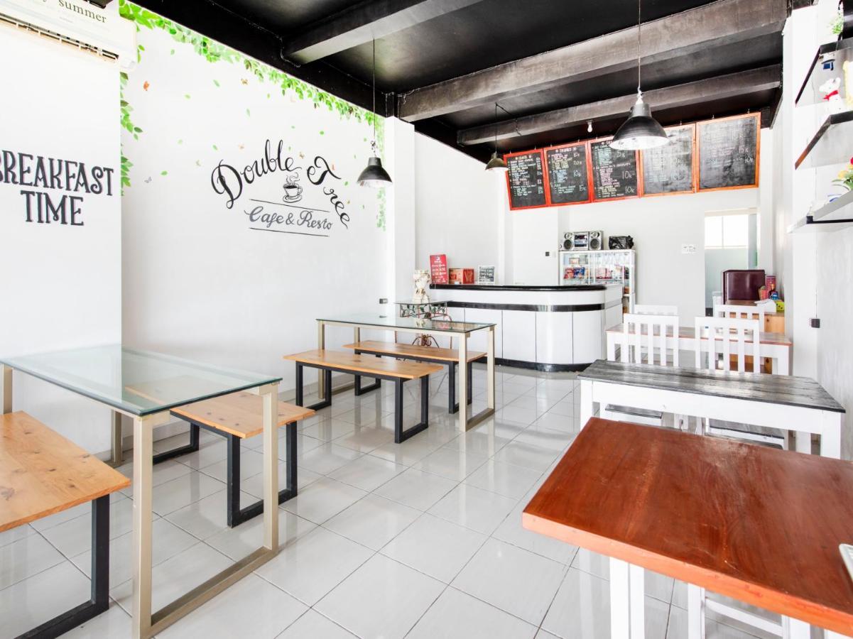 Oyo 3746 Double Tree Guesthouse Purwokerto Extérieur photo