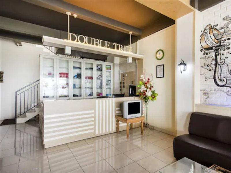 Oyo 3746 Double Tree Guesthouse Purwokerto Extérieur photo