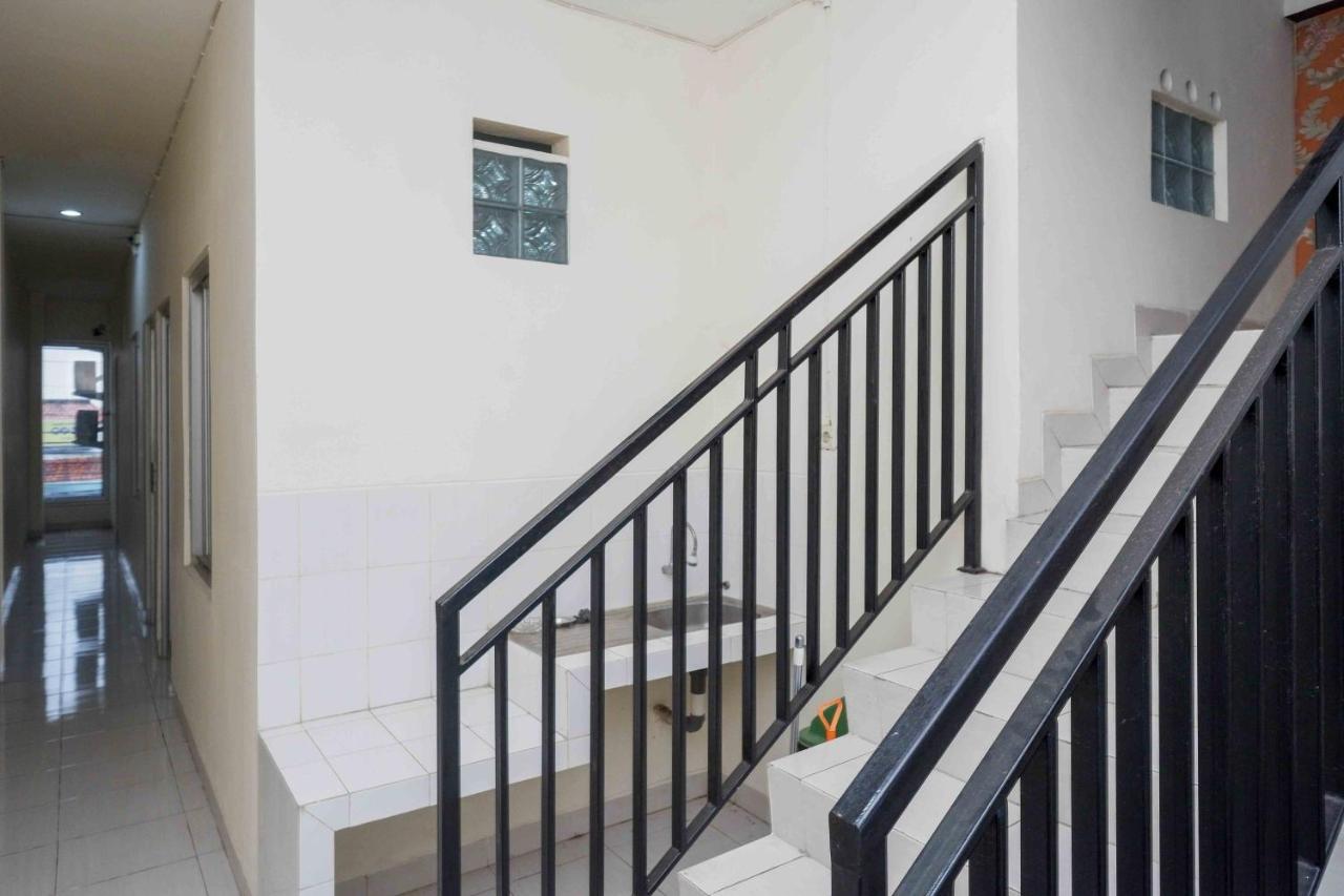Oyo 3746 Double Tree Guesthouse Purwokerto Extérieur photo